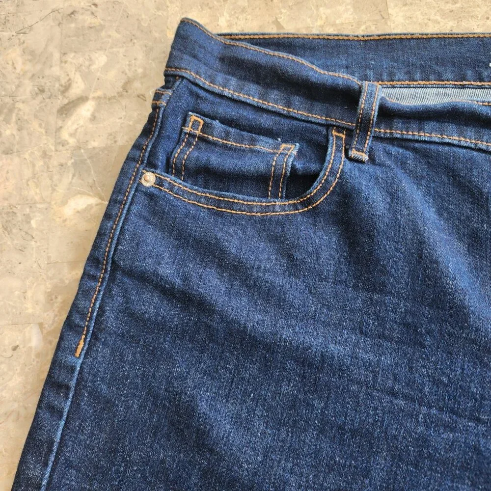 Old Navy Fitted Denim Cuffed Hem Shorts Size 14